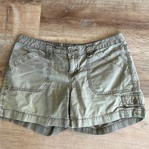Women’s cotton brown shorts for union Bay in size 11